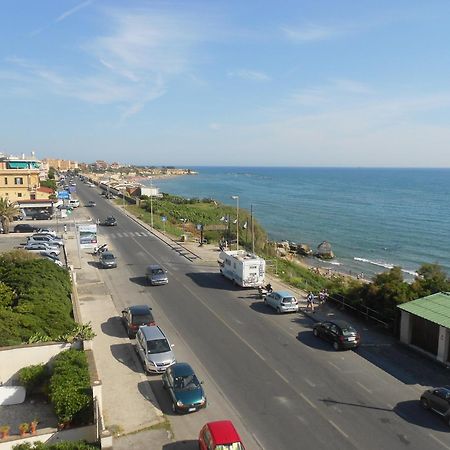 Hotel L'Approdo อันซีโอ ภายนอก รูปภาพ