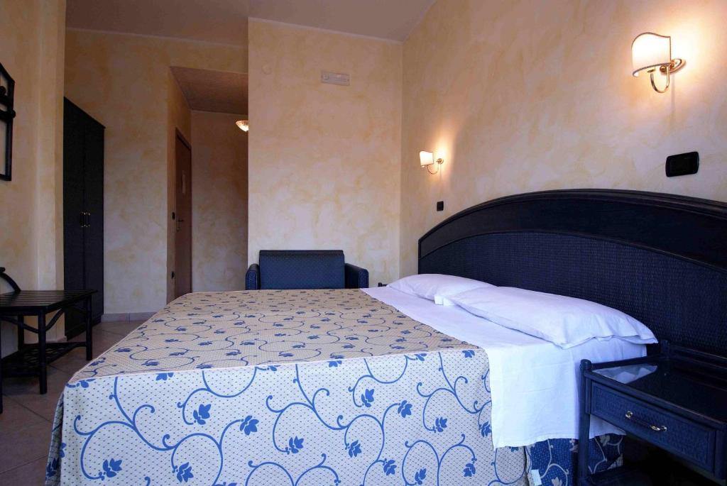 Hotel L'Approdo อันซีโอ ภายนอก รูปภาพ